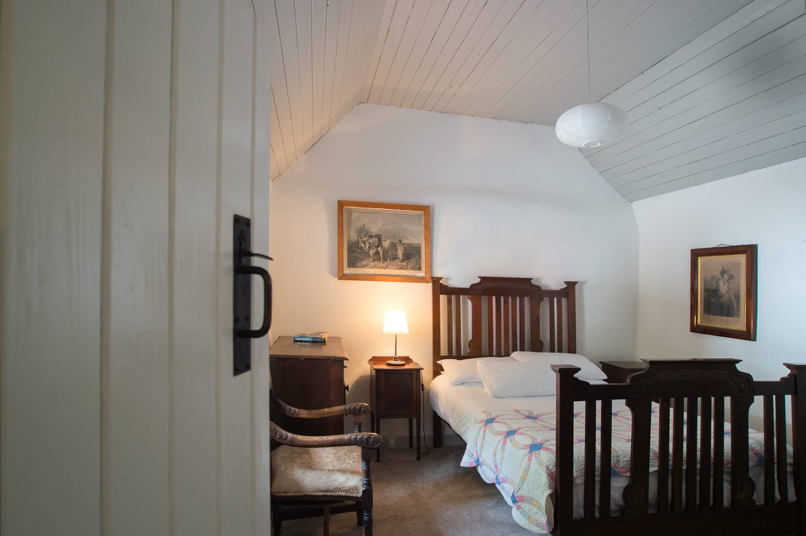cottage_bedroom_one